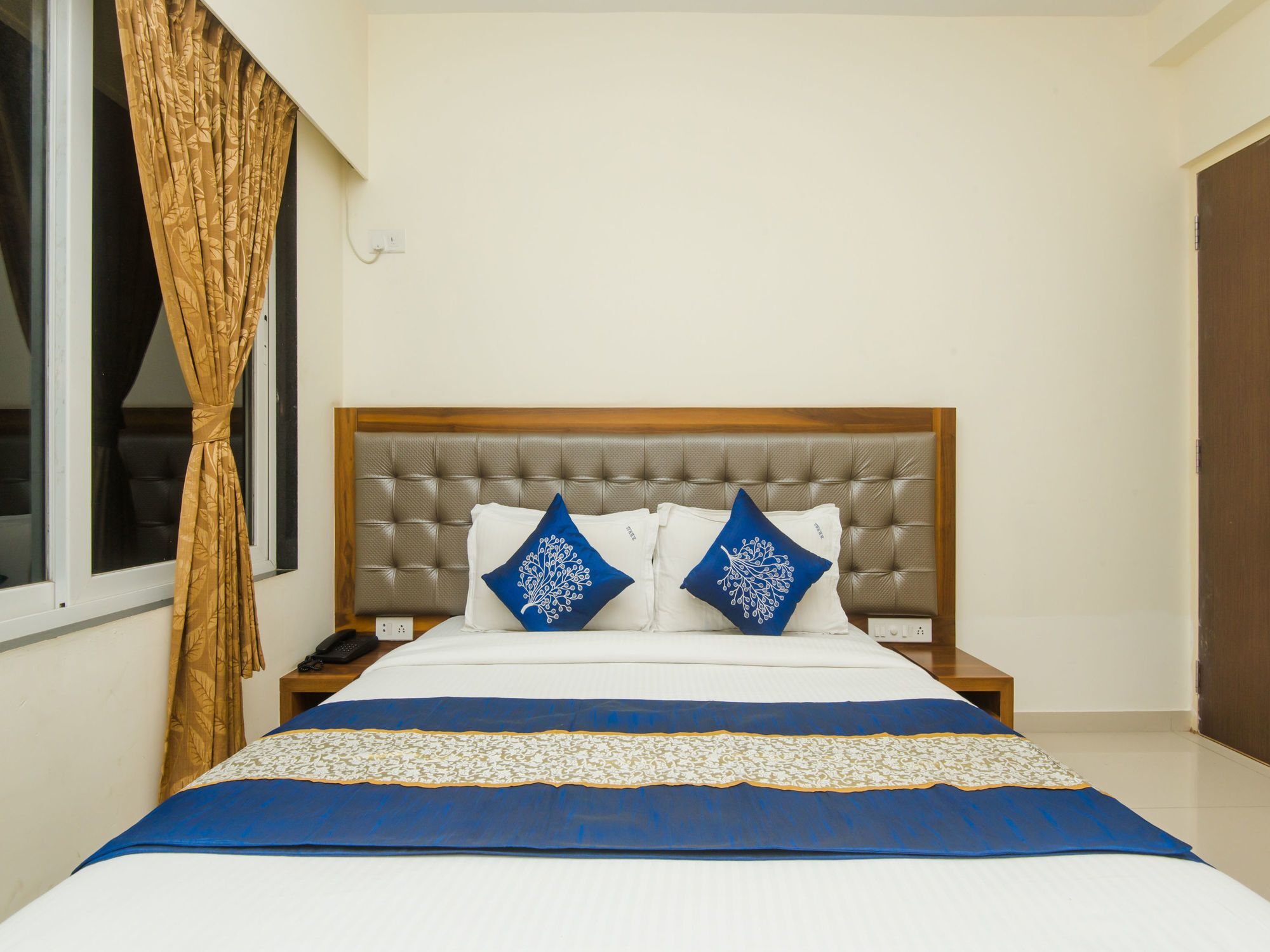 Oyo 11441 Hotel Blue Bells Residency Mumbai Kültér fotó
