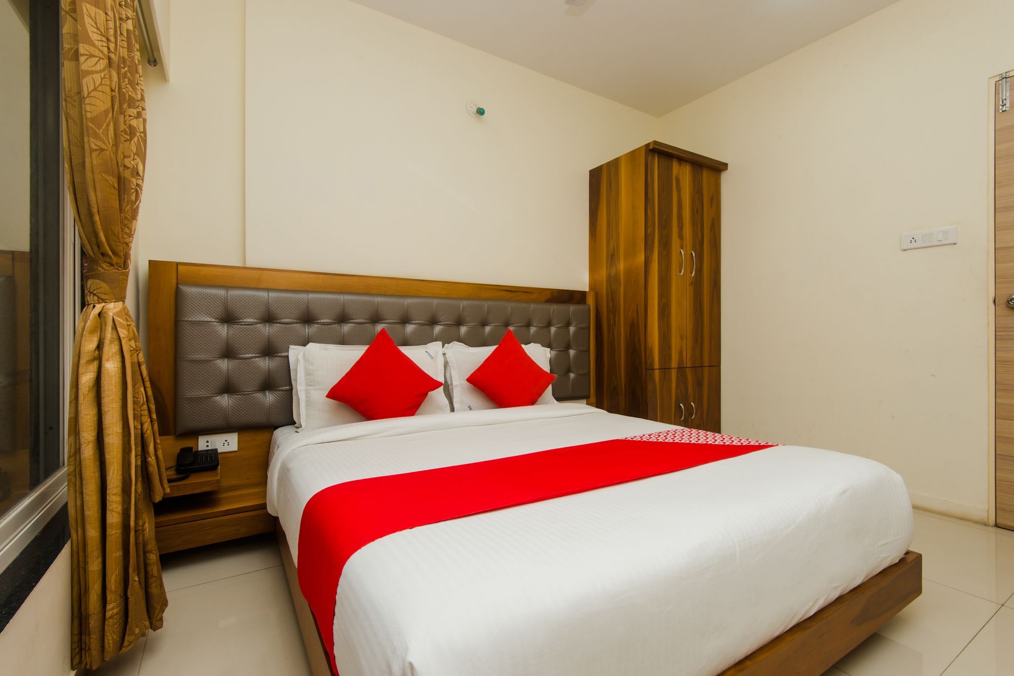 Oyo 11441 Hotel Blue Bells Residency Mumbai Kültér fotó