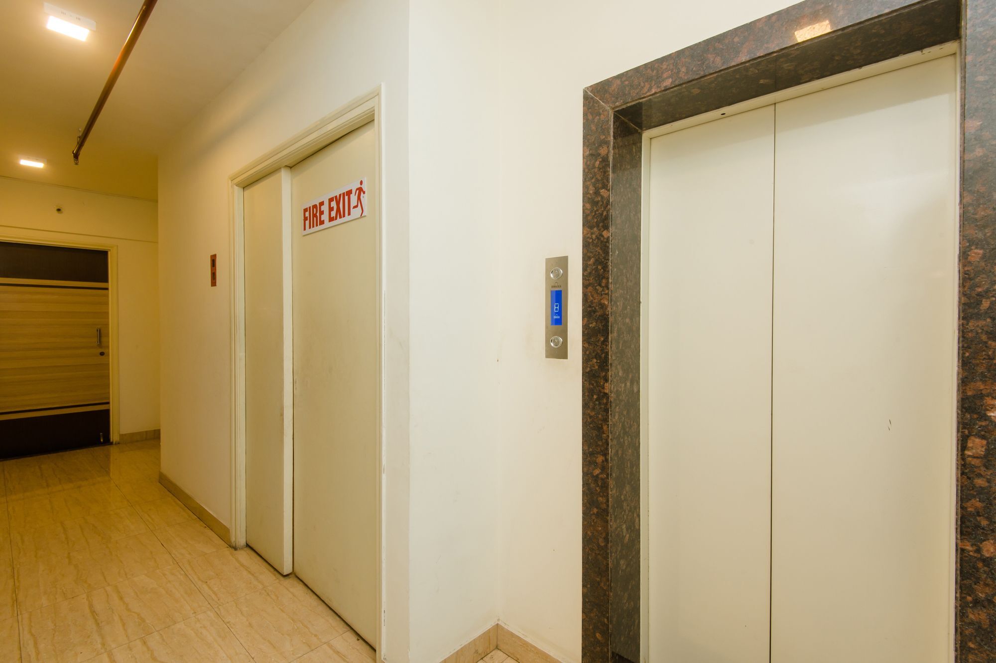 Oyo 11441 Hotel Blue Bells Residency Mumbai Kültér fotó