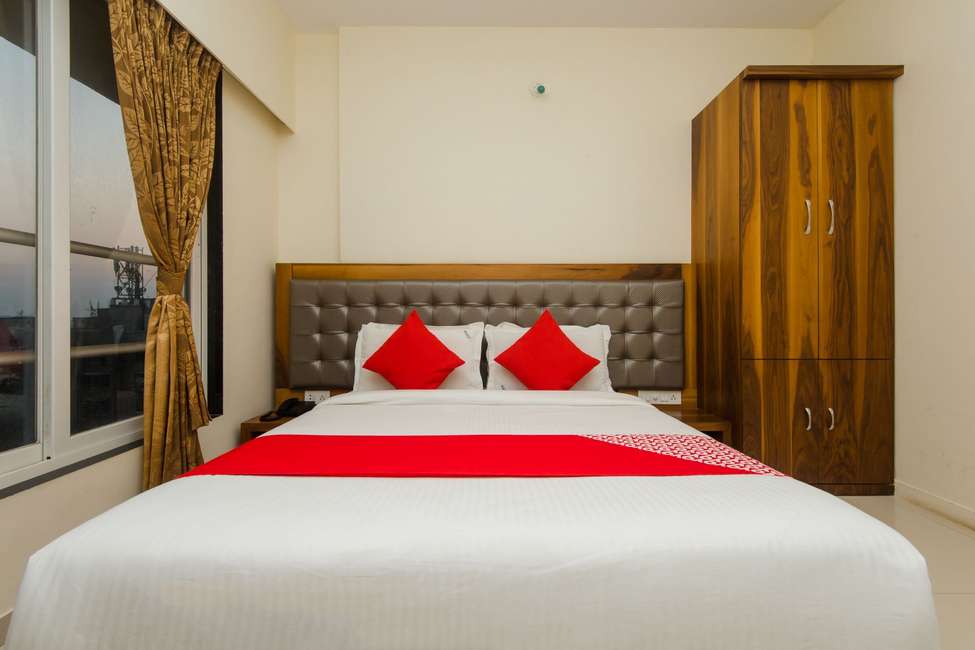 Oyo 11441 Hotel Blue Bells Residency Mumbai Kültér fotó