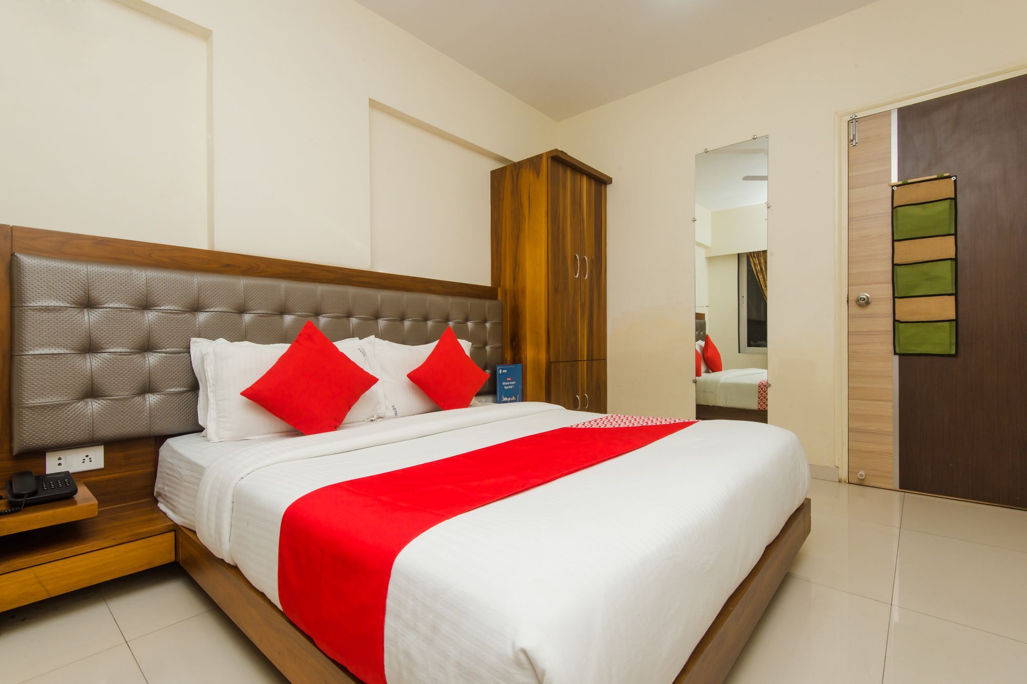 Oyo 11441 Hotel Blue Bells Residency Mumbai Kültér fotó